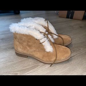 Women’s furry boots